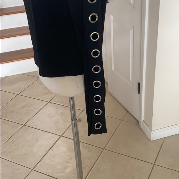 Emma and Sam super trendy top perfect condition - Picture 4 of 9